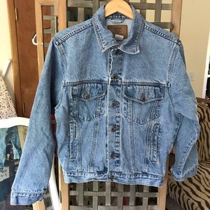 Denim jean jacket / light wash / 100% cotton